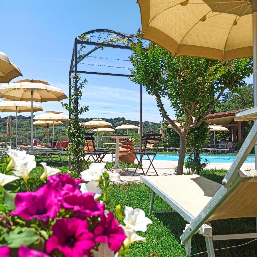 Domus Volumnia Country House เปรูจา ภายนอก รูปภาพ