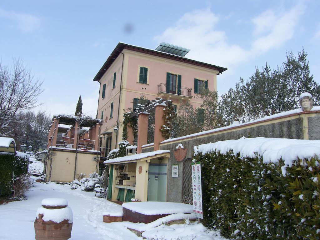 Domus Volumnia Country House เปรูจา ภายนอก รูปภาพ